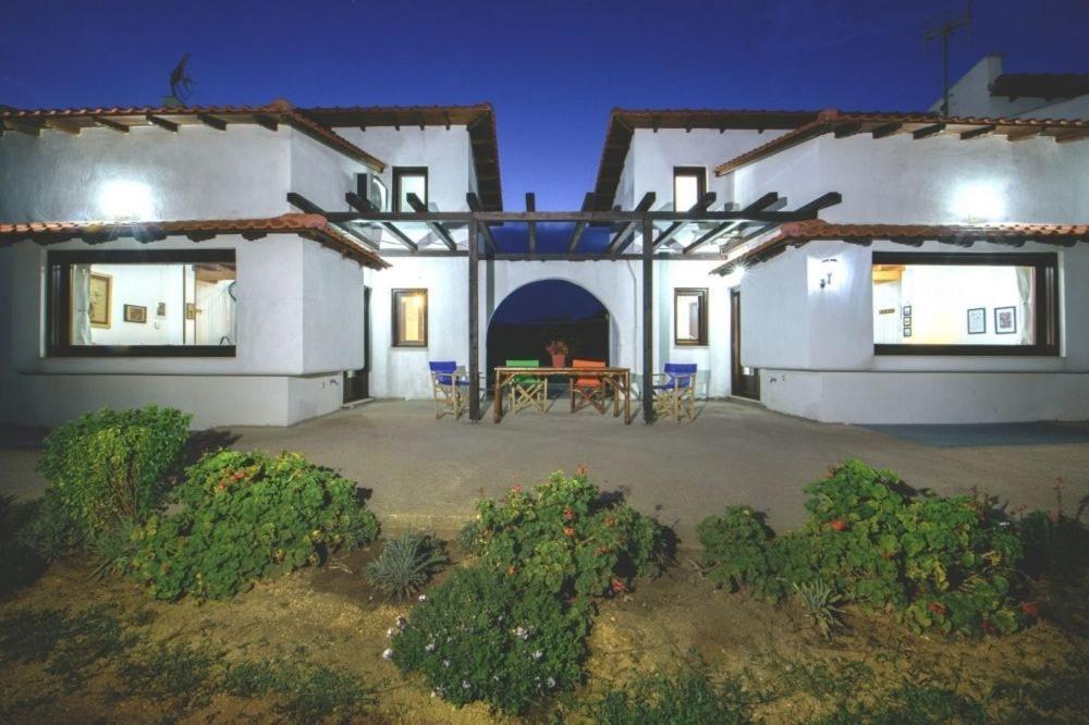 Katevi Luxury Seafront Villa Ierissós Exterior foto