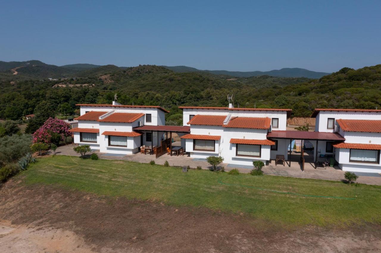 Katevi Luxury Seafront Villa Ierissós Exterior foto