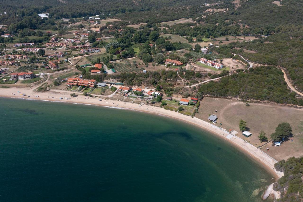 Katevi Luxury Seafront Villa Ierissós Exterior foto