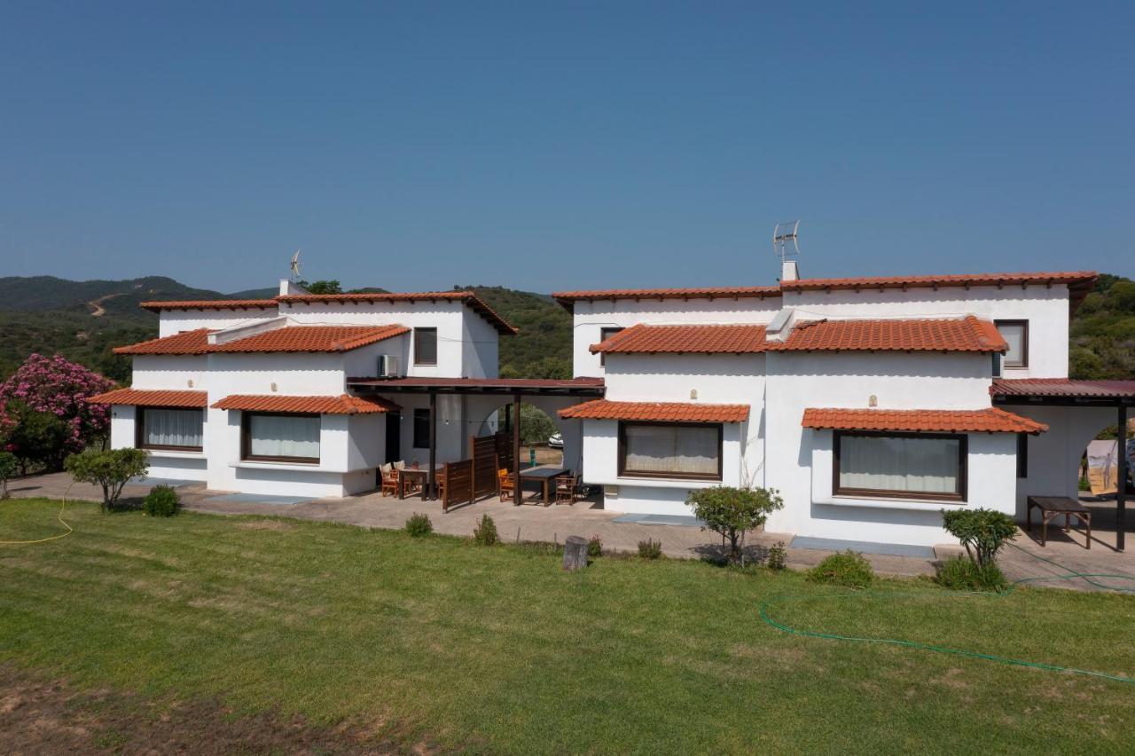 Katevi Luxury Seafront Villa Ierissós Exterior foto